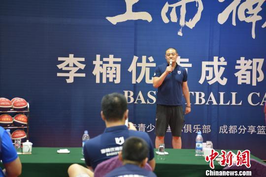 如何安排篮球主力的赛季前训练_1